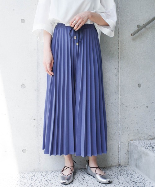 SWITCH BY ARCH(スイッチバイアーチ)の「【ARC】【SWITCH by ARCH】ACCORDION PLEATS SKIRTPANTS(その他パンツ・レディース・グレイッシュブルー/ブラック/グレイッシュベージュ/ライトグレー/キャメル・FREE)」の7枚目の写真