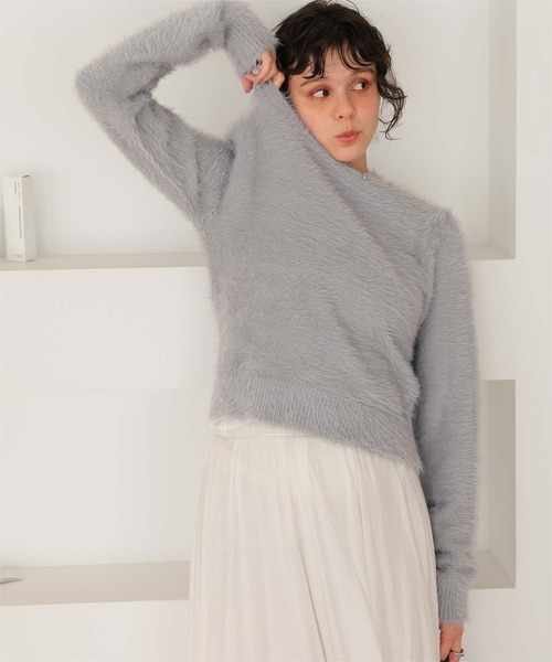 titivate(ティティベイト)の「クルーネックミニシャギーニット(ニット/セーター・レディース・グレー/ライトピンク/アイボリー/ブラウン・L/M/S)」の4枚目の写真