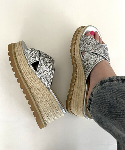 prose verse（プロズヴェール）の「ジュート厚底グリッターサンダル（サンダル・レディース・ブラック/シルバー・X-LARGE/LARGE/MEDIUM/SMALL）」の11枚目の写真