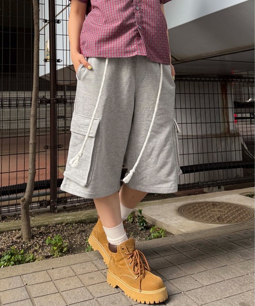 sedacle(セダクル)の「ハーフカーゴスウェットパンツ(スウェットパンツ・レディース・ブラック/グレー・LARGE/MEDIUM/SMALL)」の6枚目の写真
