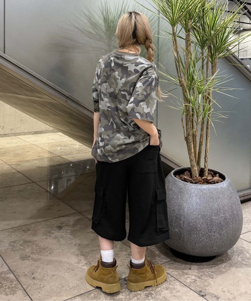 sedacle(セダクル)の「ハーフカーゴスウェットパンツ(スウェットパンツ・レディース・ブラック/グレー・LARGE/MEDIUM/SMALL)」の4枚目の写真