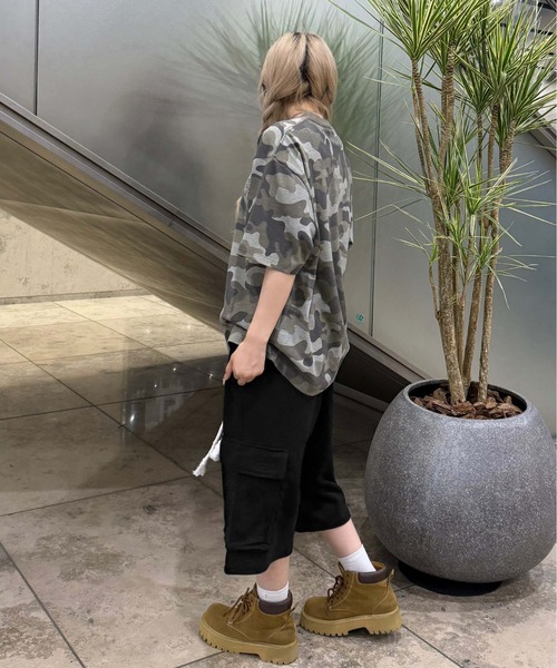 sedacle(セダクル)の「ハーフカーゴスウェットパンツ(スウェットパンツ・レディース・ブラック/グレー・LARGE/MEDIUM/SMALL)」の3枚目の写真