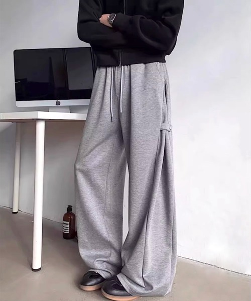 BARELY BLUE（ベアリーブルー）の「【 BARELY BLUE / ベアリーブルー 】 ルーズ シルエット スウェット パンツ / UNISEX（スウェットパンツ・メンズ・ブラック/グレー・MEDIUM/LARGE）」の6枚目の写真