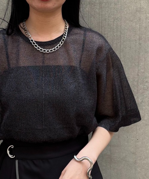 &g'aime(アンジェム)の「【&g'aime】フレアスリーブラメニット Shimmer Flare Sleeve Top(ニット/セーター・レディース・ブラック/アイボリー系/モカ・FREE)」の11枚目の写真