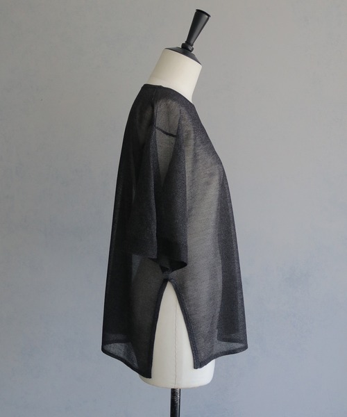 &g'aime(アンジェム)の「【&g'aime】フレアスリーブラメニット Shimmer Flare Sleeve Top(ニット/セーター・レディース・ブラック/アイボリー系/モカ・FREE)」の16枚目の写真