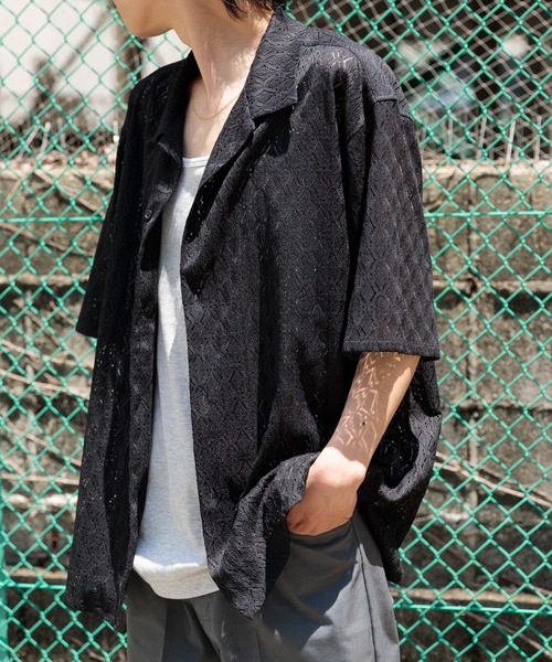 ITEMS URBANRESEARCH(アイテムズ アーバンリサーチ)の「ジオメレースオープンカラー半袖シャツ(シャツ/ブラウス・メンズ・オフホワイト/ブラウン/カーキ/ブラック・LARGE/MEDIUM)」の17枚目の写真