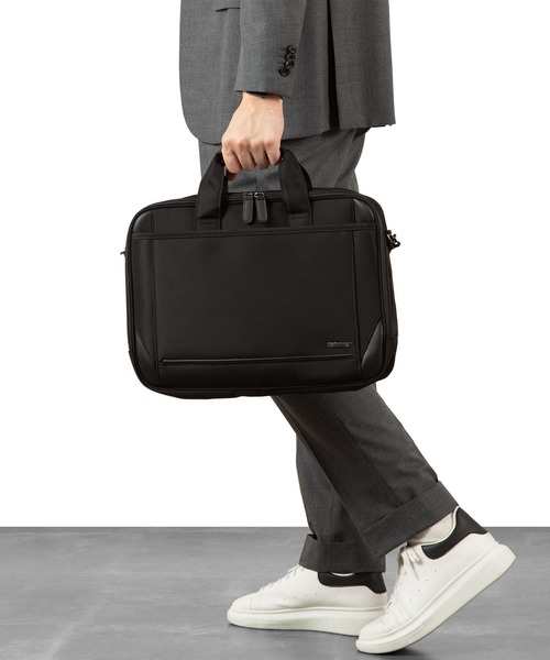 World Traveler(ワールドトラベラー)の「クラトス A4サイズ収納可能 14inchPC収納 65331(ビジネスバッグ・メンズ・ブラック・FREE)」の2枚目の写真
