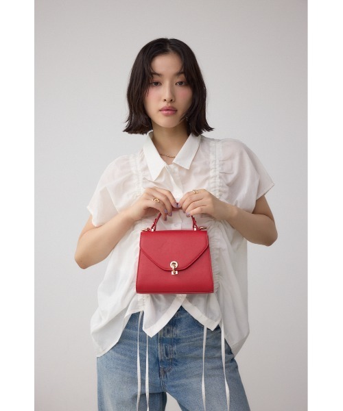 AZUL by moussy（アズールバイマウジー）の「リングターンロックミニハンドバッグ（ショルダーバッグ・レディース・ブラック/レッド/シルバー系その他・FREE）」の17枚目の写真