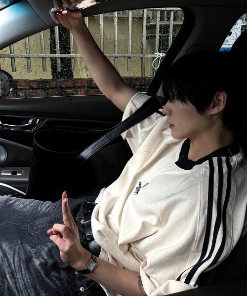 COSYHARU（コシハル）の「ルブテアウトサイドトラック半袖Tシャツ（Tシャツ/カットソー・メンズ・クリーム/レッド/ブラック・FREE）」の22枚目の写真