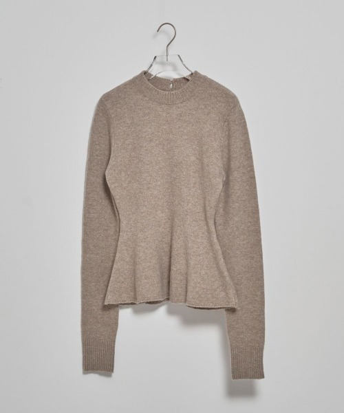 TODAYFUL(トゥデイフル)の「TODAYFUL Puffy Peplum Knit パフィーペプラムニット/12520521(ニット/セーター・レディース・ブラック/ベージュ系その他・ONE SIZE)」の10枚目の写真