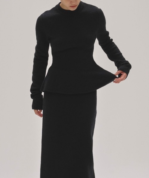 TODAYFUL(トゥデイフル)の「TODAYFUL Puffy Peplum Knit パフィーペプラムニット/12520521(ニット/セーター・レディース・ブラック/ベージュ系その他・ONE SIZE)」の6枚目の写真