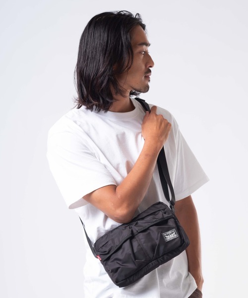 Levi's(リーバイス)の「Levi's/リーバイス クロスボディーバッグ(ボディバッグ/ウエストポーチ・メンズ・ブラック・OS)」の6枚目の写真