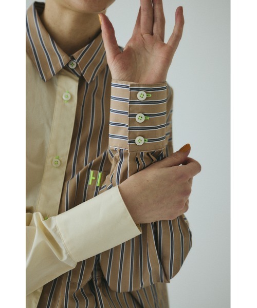 HeRIN.CYE(ヘリンドットサイ)の「Bicolor shirt バイカラーシャツ(シャツ/ブラウス・レディース・ピンク/ベージュ系その他/ブルー・FREE)」の21枚目の写真