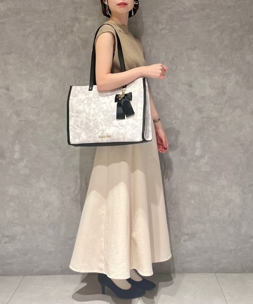 フラワーガーデンプリントスクエアトート
