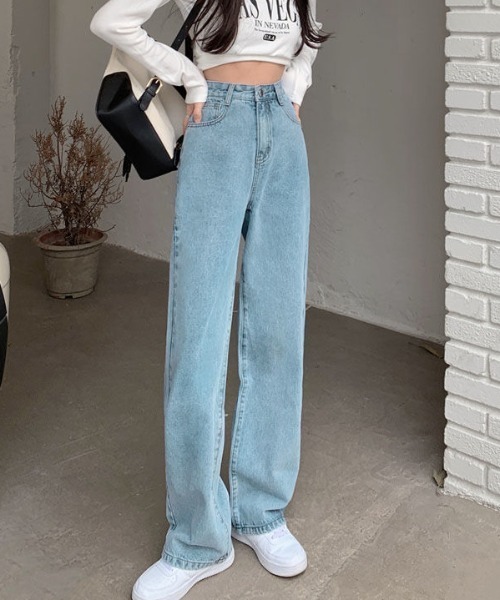 cammie(キャミー)の「ハイウエストワイドストレートデニムパンツ(デニムパンツ・レディース・ネイビー/ライトブルー/ブラック・LARGE/MEDIUM)」の2枚目の写真