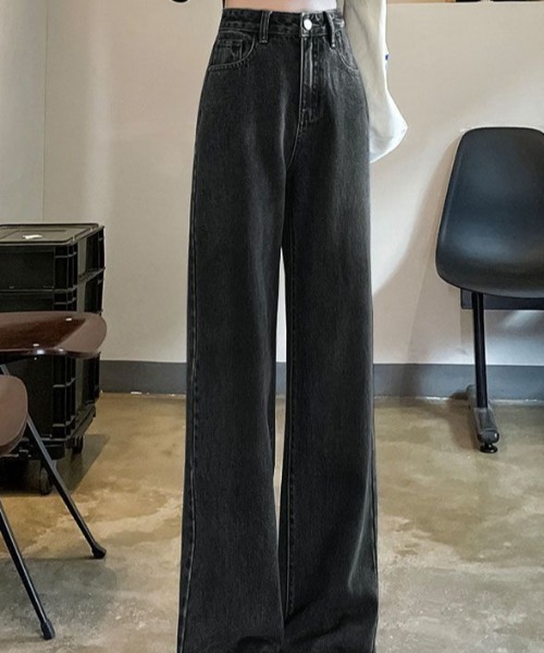 cammie(キャミー)の「ハイウエストワイドストレートデニムパンツ(デニムパンツ・レディース・ネイビー/ライトブルー/ブラック・LARGE/MEDIUM)」の5枚目の写真
