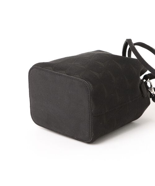 MEN'S BIGI(メンズビギ)の「【Estivant/エスティバン】Kinchaku Bag / ウルトラスエード巾着バッグ(ショルダーバッグ・メンズ・ブラック/グレー・FREE)」の14枚目の写真