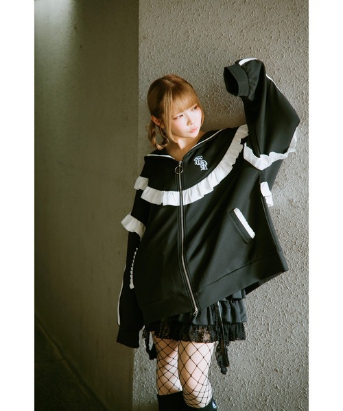 TRAVAS TOKYO/トラバス トーキョー』サスペンダー付きフリルスカート