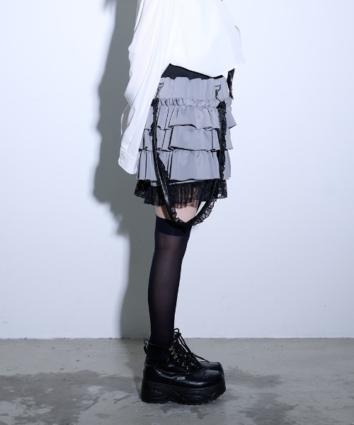 TRAVAS TOKYO/トラバス トーキョー』サスペンダー付きフリルスカートパンツ