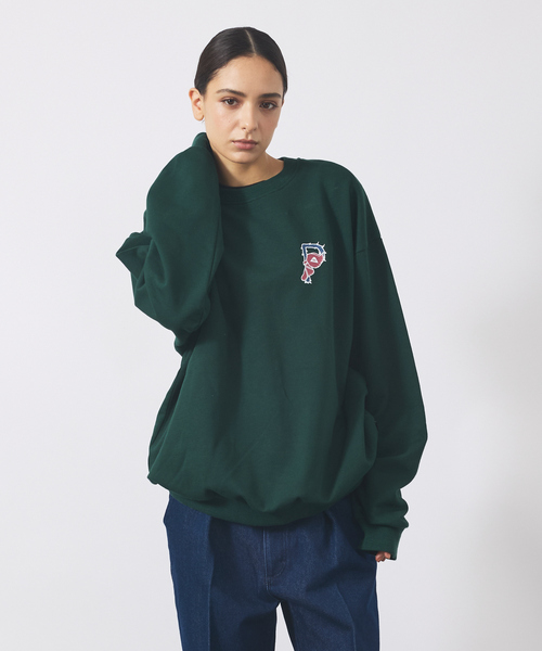 POLeR(ポーラー)の「【POLER/ポーラー】BIG LOGO CREW/ビッグロゴ クルーネックスウェット/両面プリント/ユニセックス(スウェット・メンズ・グレー/グリーン/ネイビー・M/L)」の1枚目の写真