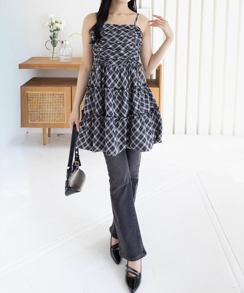 clear（クリア）の「シャーリングティアードバルーンワンピース[着回し力抜群 ガーリー レイヤード ミニ丈]（ワンピース・レディース・ブラック/ブルー系その他/ブラック系その他・F）」の5枚目の写真