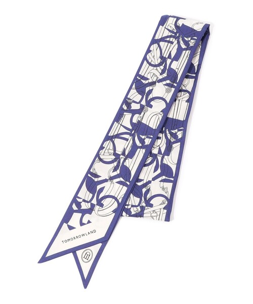 TOMORROWLAND (トゥモローランド)の「Atelier TOMORROWLAND BIT MOTIF BANDEAU シルクスカーフ(バンダナ/スカーフ・レディース・ネイビー/ピンク系その他/ベージュ系その他・FREE)」の3枚目の写真