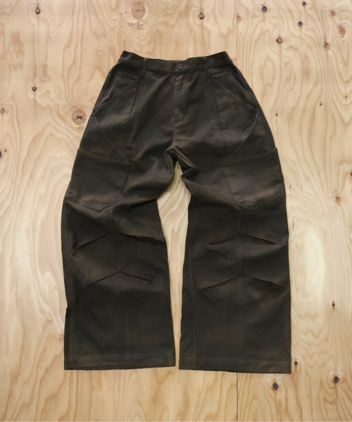 many men many mind(メニーメンメニーマインド)の「MANYMENMANYMINDS / ヴィンテージ加工コットンツイル/タックパンツ(チノパンツ・メンズ・ブラウン/カーキ/ブラック・LARGE/MEDIUM)」の1枚目の写真