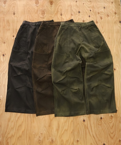 many men many mind(メニーメンメニーマインド)の「MANYMENMANYMINDS / ヴィンテージ加工コットンツイル/タックパンツ(チノパンツ・メンズ・ブラウン/カーキ/ブラック・LARGE/MEDIUM)」の5枚目の写真