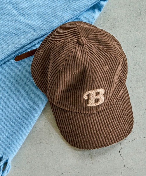 LAKOLE（ラコレ）の「フトコーデュロイロゴキャップ / 579970（キャップ・レディース・ブラウン/ブラック/アイボリー・FREE）」の2枚目の写真