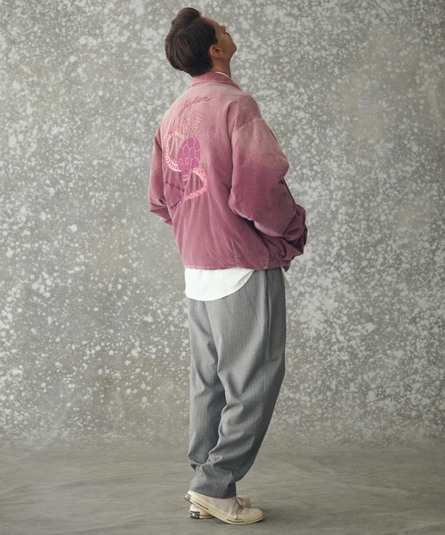 THEOREM(セオレム)の「mj11162- ADAM PATEK×THEOREM Aging Fede Velour Souvenir Jacket スーベニアジャケット(AP2523039-TR)(スカジャン・メンズ・ブラック/ピンク・M/L/XL)」の16枚目の写真