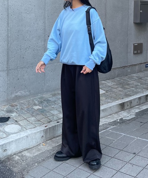 COLONY 2139(コロニートゥーワンスリーナイン)の「袖刺繍スウェットプルオーバー(スウェット・レディース・アイボリー/サックスブルー/ネイビー/グレー/ブラウン・FREE)」の21枚目の写真