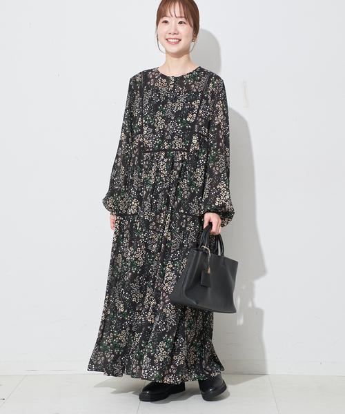 SLOBE IENA（スローブイエナ）の「《WEB限定/追加3》FLOWER PRINT ワンピース（ワンピース・レディース・ブラック・36/38）」の19枚目の写真