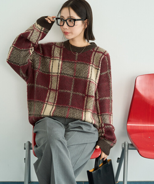 FREAK'S STORE(フリークスストア)の「限定展開 ビッグシルエット チェック ニットプルオーバー(ニット/セーター・レディース・ブラック/ネイビー/マスタード/レッド・フリ-)」の5枚目の写真