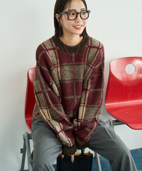 FREAK'S STORE(フリークスストア)の「限定展開 ビッグシルエット チェック ニットプルオーバー(ニット/セーター・レディース・ブラック/ネイビー/マスタード/レッド・フリ-)」の7枚目の写真