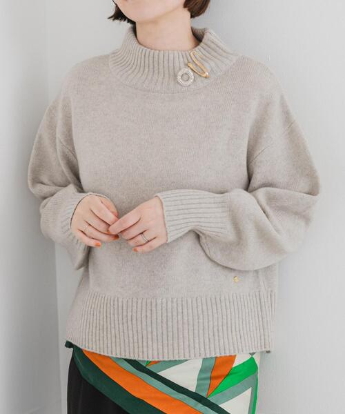 URBAN RESEARCH ROSSO WOMEN(アーバンリサーチ ロッソ)の「F by ROSSO ハミルトンハイネックニット(ニット/セーター・レディース・ベージュ系その他/レッド系その他/グレー/ブルー・FREE)」の10枚目の写真