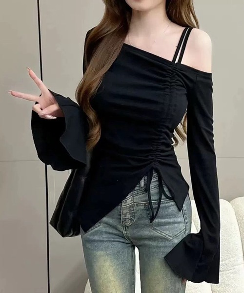 VIBGYOR（ヴィブジョー）の「【EIZZ/アイズ】アシンメトリー オフショル ギャザー デザイントップス（Tシャツ/カットソー・レディース・ブラック/オフホワイト・FREE）」の10枚目の写真