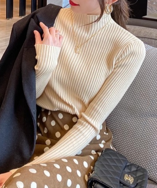 cammie(キャミー)の「袖ゴールドボタンプチハイネックニット(ニット/セーター・レディース・アイボリー/ブラック/ベージュ・FREE)」の16枚目の写真