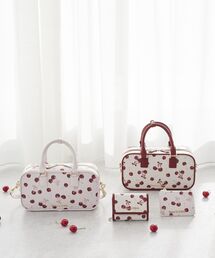 メゾンドフルール　チェリー柄ウォレット　アイボリー Maison de FLEUR（メゾンドフルール）の「チェリー柄ウォレット（財布