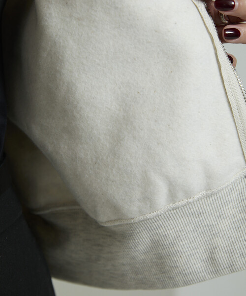 PUBLUX（パブリュクス）の「PUBLUX/パブリュクス 小花柄 クロップド フーディー　限定展開（パーカー・レディース・ネイビー/ブラック/グレー・ﾌﾘ-）」の4枚目の写真