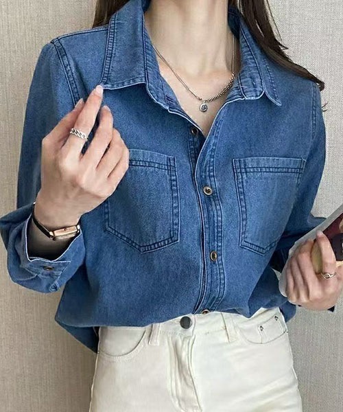 gossip!ロサンゼルス(ゴシップロサンゼルス)の「デニムシャツ(Tシャツ/カットソー・レディース・ブルー・M/L)」の1枚目の写真