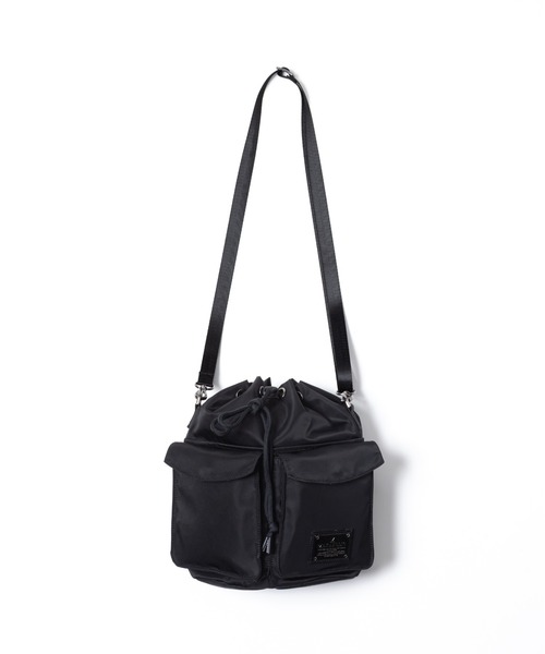 MAKAVELIC(マキャベリック)の「DOUBLE POCKET SHOULDER POUCH(ショルダーバッグ・メンズ・ブラック・ONESIZE)」の3枚目の写真