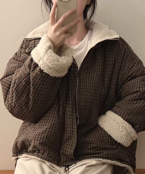Aelina(エリナ)の「チェック柄 ボア 2WAYジップ付きジャケット(その他アウター・レディース・ブラウン/ベージュ/ブラック・F)」の3枚目の写真