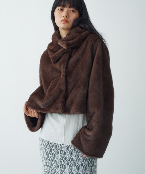 CODE A(コードエー)の「faux mink short jacket(ブルゾン・レディース・ダークブラウン/オフホワイト/グレー・00)」の3枚目の写真