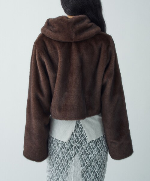 CODE A(コードエー)の「faux mink short jacket(ブルゾン・レディース・ダークブラウン/オフホワイト/グレー・00)」の11枚目の写真