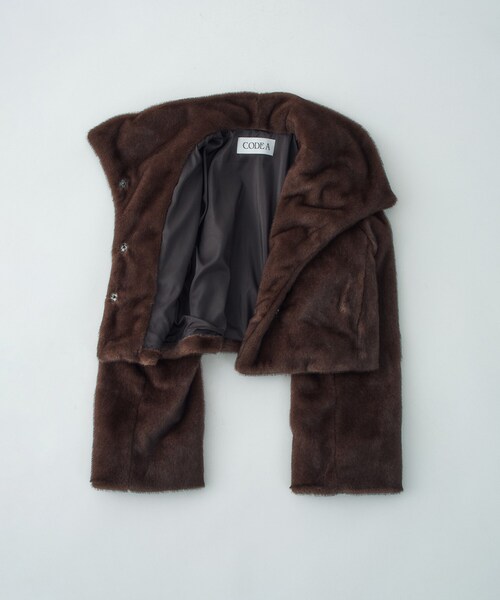 CODE A(コードエー)の「faux mink short jacket(ブルゾン・レディース・ダークブラウン/オフホワイト/グレー・00)」の14枚目の写真