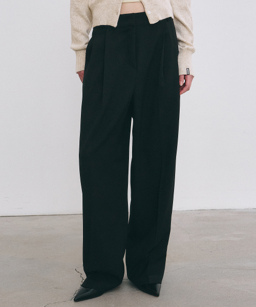 NICK&NICOLE(ニックアンドニコール)の「MINIMAL CLASSIC LOOSE FIT SLACKS_BLACK(スラックス・レディース・その他・LARGE/SMALL/MEDIUM)」の1枚目の写真