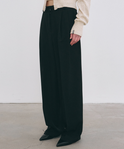 NICK&NICOLE(ニックアンドニコール)の「MINIMAL CLASSIC LOOSE FIT SLACKS_BLACK(スラックス・レディース・その他・LARGE/SMALL/MEDIUM)」の3枚目の写真