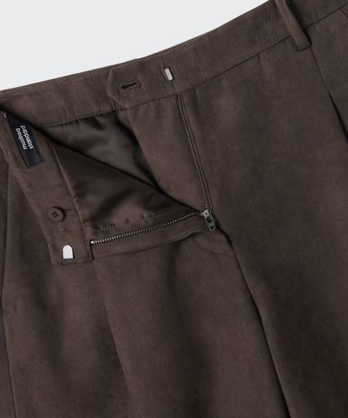 MUSINSA STANDARD WOMAN（ムシンサスタンダードウーマン）の「ウィメンズ シンセティックスエード ディープタック ワイドパンツ [ブラウン]（スウェットパンツ・レディース・その他・30/25/26/27/28/29）」の4枚目の写真