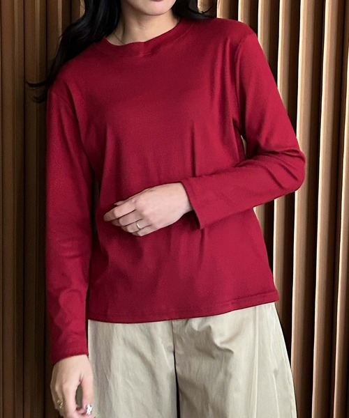 LOWO(ロワ)の「クルーネック カットソー 長袖 きれいめ レディース インナー ロンT(Tシャツ/カットソー・レディース・ラベンダー/マスタード/ホワイト/ブラウン/レッド/アイボリー/ブラック/ブルーグレー/カーキ・FREE)」の9枚目の写真