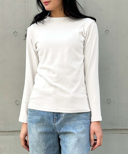 LOWO(ロワ)の「クルーネック カットソー 長袖 きれいめ レディース インナー ロンT(Tシャツ/カットソー・レディース・ラベンダー/マスタード/ホワイト/ブラウン/レッド/アイボリー/ブラック/ブルーグレー/カーキ・FREE)」の2枚目の写真